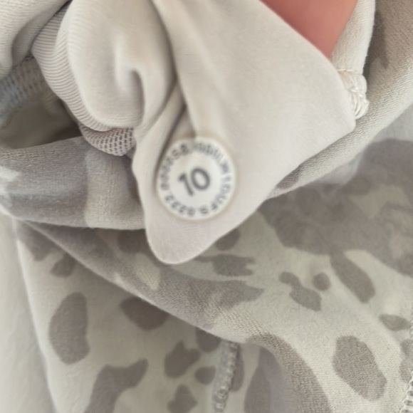 ALIGN TANK TOP- rare pattern! - Picture 3 of 3